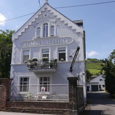 Altes Weingut Weinhaus Rebstock Apartment Winningen Exterior photo